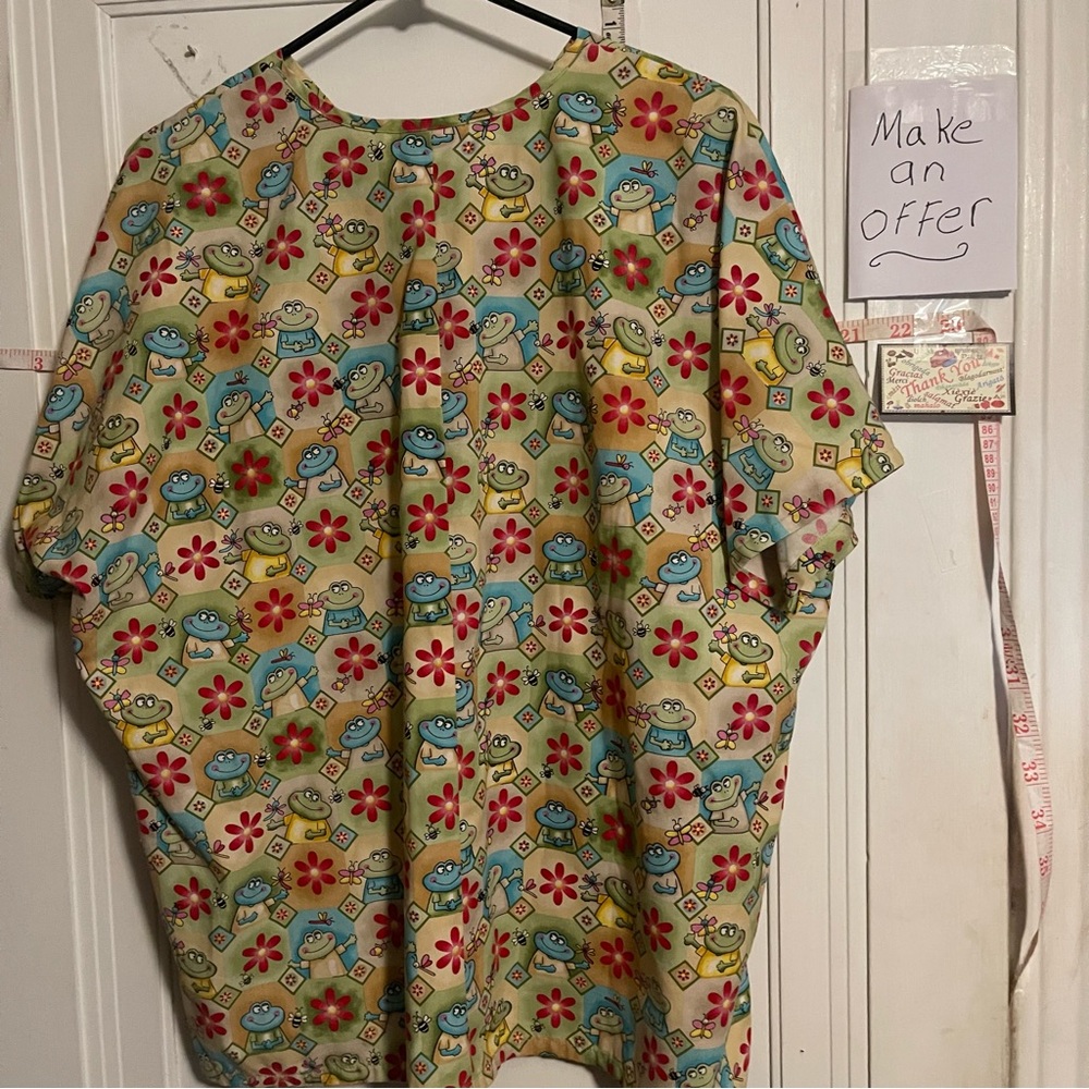 Colorful Patterned Women's Top - Picture 10 of 13
